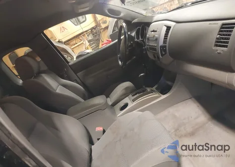 2005 Toyota Tacoma Base V6 z USA, uszkodzony, nr VIN 5TEUU42N75Z005936